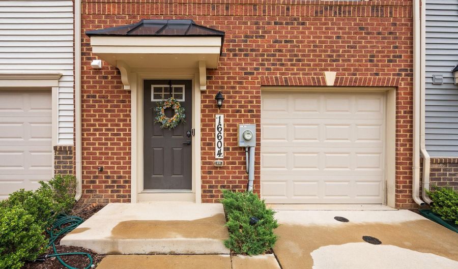 16604 CARIBBEAN Way, Accokeek, MD 20607 - 3 Beds, 4 Bath