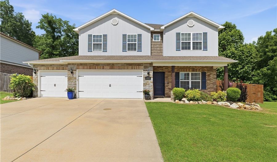 6407 SW Chestnut Hill Rd, Bentonville, AR 72713 - 4 Beds, 3 Bath
