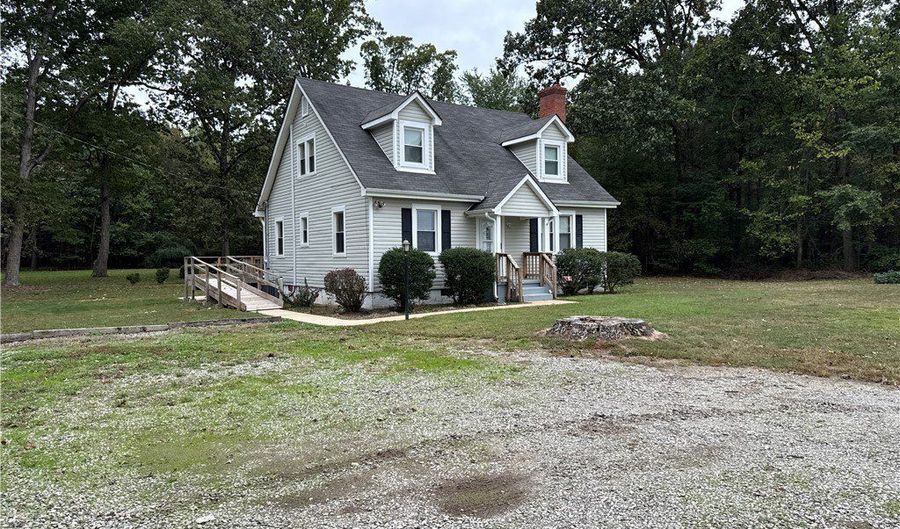 15500 S Giles Rd, Jetersville, VA 23002 - 4 Beds, 2 Bath