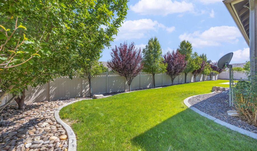 125 Denio Dr, Dayton, NV 89403 - 4 Beds, 3 Bath