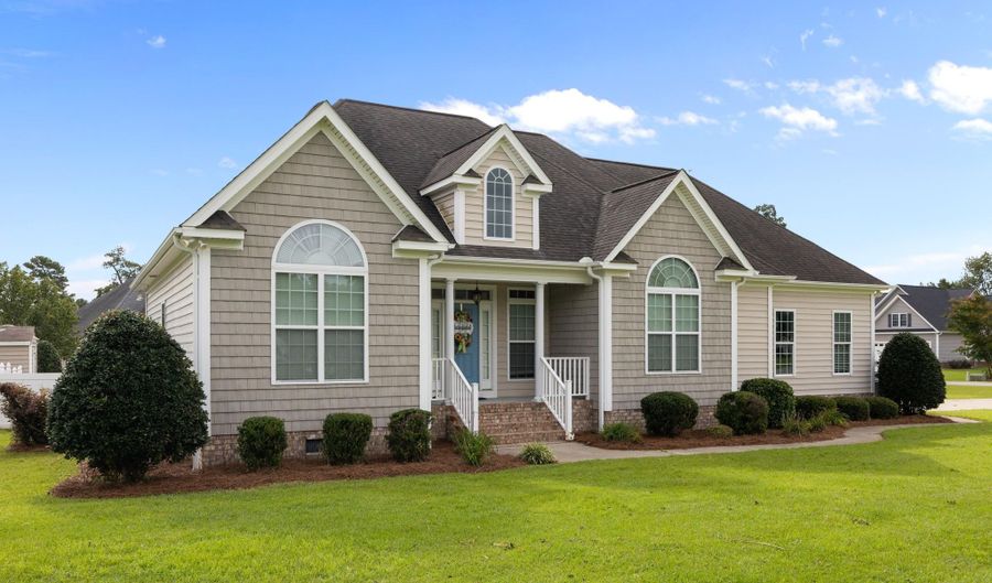 1411 Canter Way, Ayden, NC 28513 - 3 Beds, 2 Bath