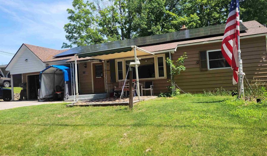 20 Ramsey St, Berlin, NH 03570 - 3 Beds, 1 Bath
