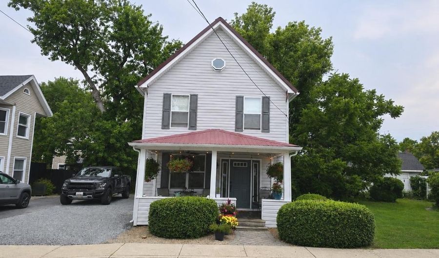 4 WEST St, Berlin, MD 21811 - 3 Beds, 2 Bath