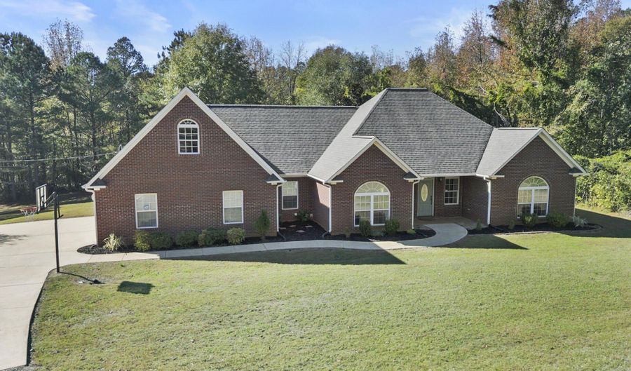 1635 Robertson Rd, Blue Springs, MS 38828 - 3 Beds, 3 Bath