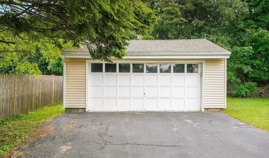 177 Elm St, Andover, MA 01810 - 3 Beds, 2 Bath