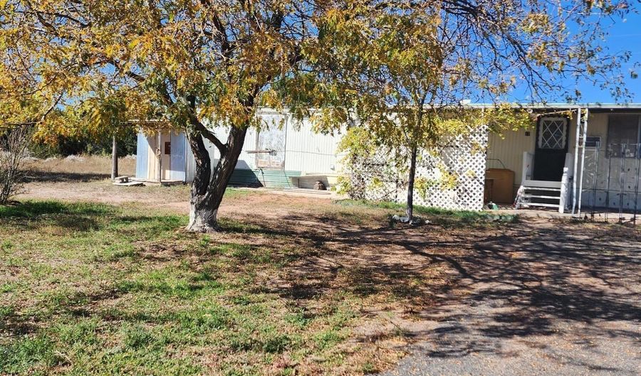 15 Dawn Ln, Concho, AZ 85924 - 2 Beds, 1 Bath