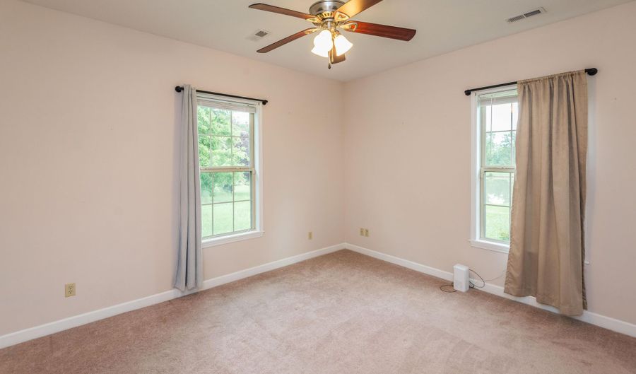 3800 E BIGGS Rd, Ashland, MO 65010 - 4 Beds, 2 Bath
