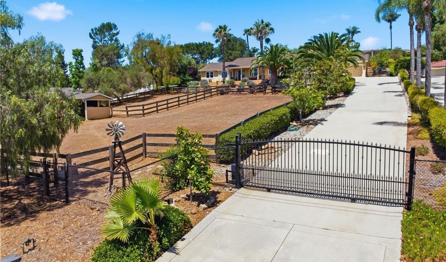 3839 Forbell, Fallbrook, CA 92028 - 3 Beds, 3 Bath