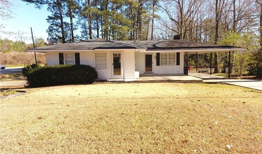 721 WOODLAND Rd, Alexander City, AL 35010 - 4 Beds, 3 Bath