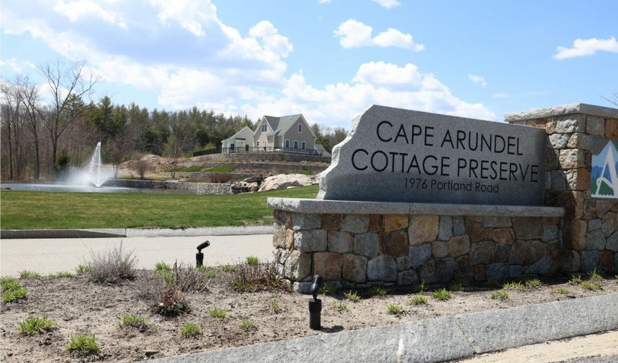 12 Sunrise Ln, Arundel, ME 04046 - 2 Beds, 1 Bath