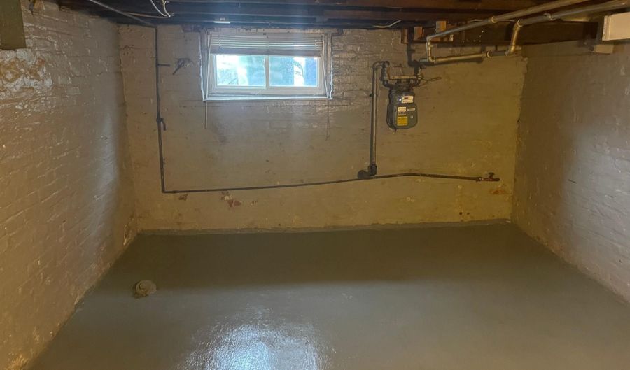 3516 MOUNT PLEASANT Ave, Baltimore, MD 21224 - 2 Beds, 1 Bath
