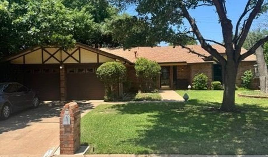 3134 Winterhawk Dr, Abilene, TX 79606 - 3 Beds, 2 Bath