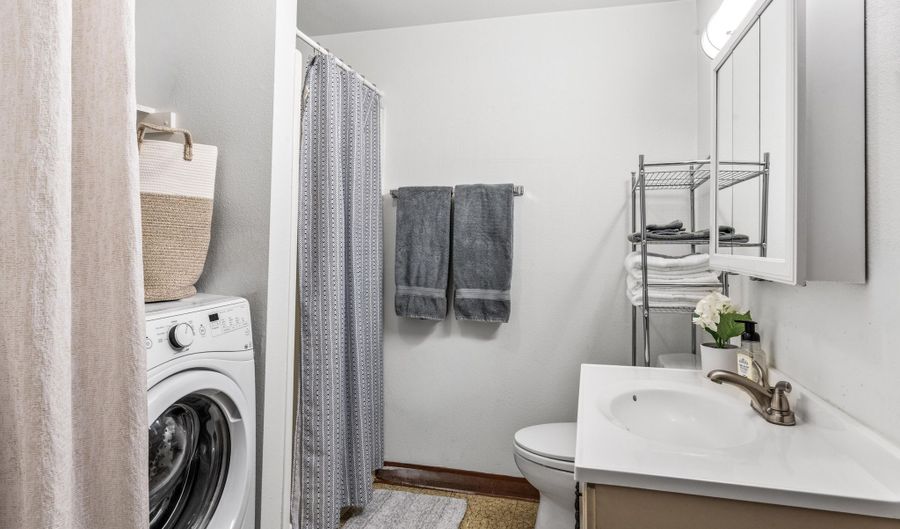 814 W Bleeker St C-1, Aspen, CO 81611 - 4 Beds, 2 Bath