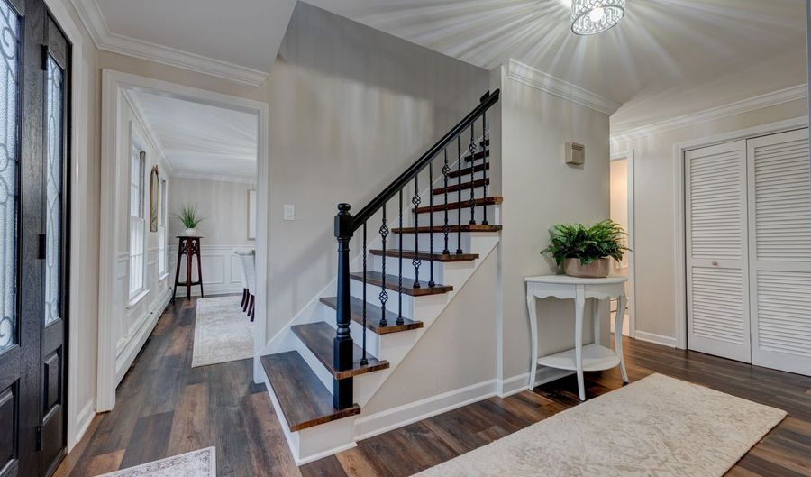 143 Juniper Dr, Avon, CT 06001 - 4 Beds, 3 Bath
