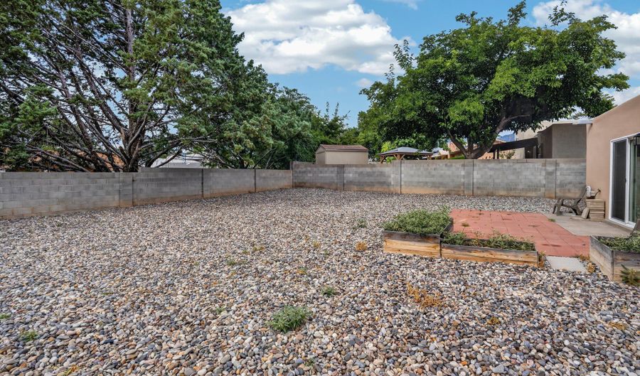 10501 Delicado Pl NE, Albuquerque, NM 87111 - 3 Beds, 2 Bath