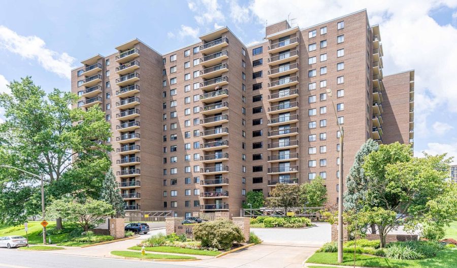 200 N PICKETT St 311, Alexandria, VA 22304 - 2 Beds, 2 Bath