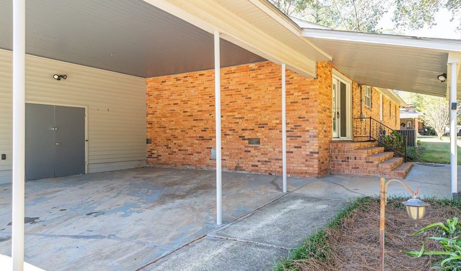 3203 WEXFORD Dr, Albany, GA 31721 - 3 Beds, 2 Bath