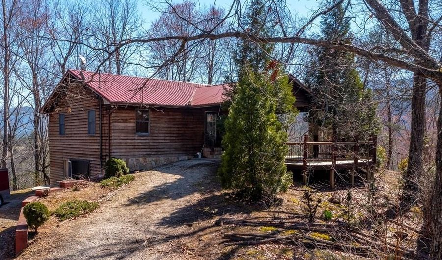 256 Hillside Ln, Andrews, NC 28906 - 3 Beds, 3 Bath