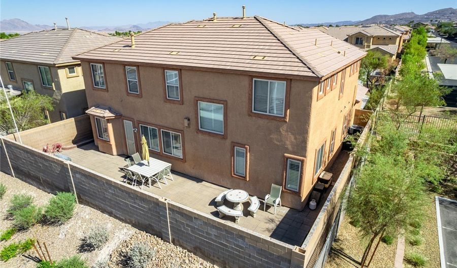537 Blanche Ct, Henderson, NV 89052 - 4 Beds, 4 Bath
