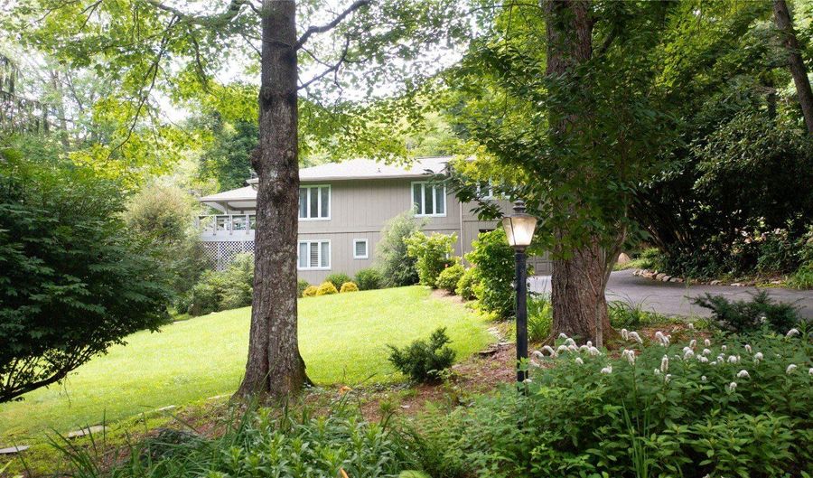 521 Azalea Ln, Cashiers, NC 28717 - 4 Beds, 4 Bath
