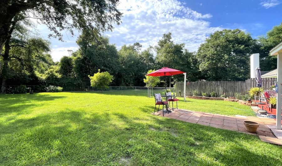 325 Westview Dr, Biloxi, MS 39531 - 3 Beds, 2 Bath
