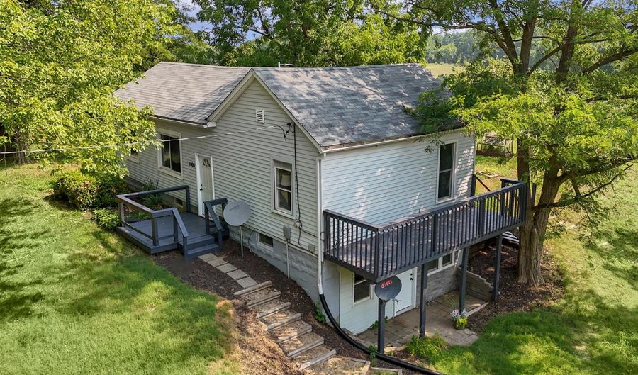 1005 41st St, Allegan, MI 49010 - 2 Beds, 1 Bath