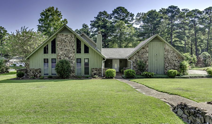 106 Glen Cove Rd, Brandon, MS 39047 - 3 Beds, 2 Bath