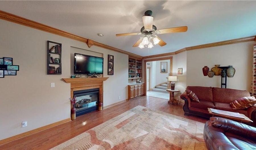 2 Ewes Ln, Bella Vista, AR 72715 - 4 Beds, 4 Bath