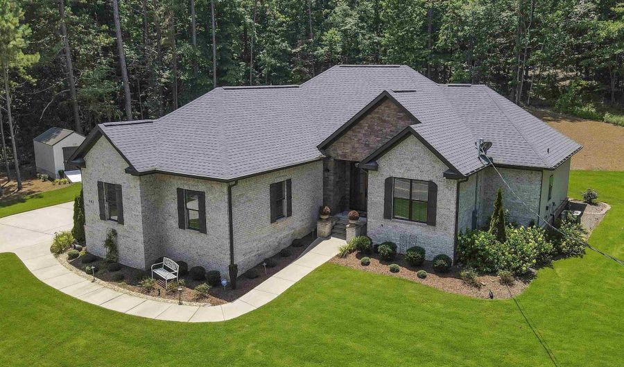 582 COXWELL Ave, Anniston, AL 36205 - 3 Beds, 2 Bath