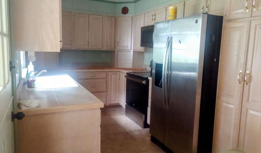 420 Charles Ave, Alma, MI 48801 - 3 Beds, 3 Bath