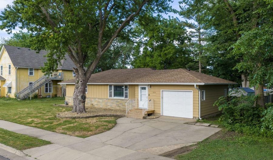 504 14th St NW, Austin, MN 55912 - 3 Beds, 2 Bath