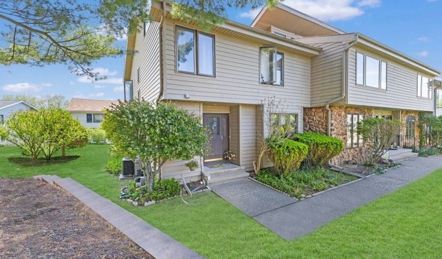 287 Cheyenne Rd, Andover, NJ 07848 - 3 Beds, 2 Bath