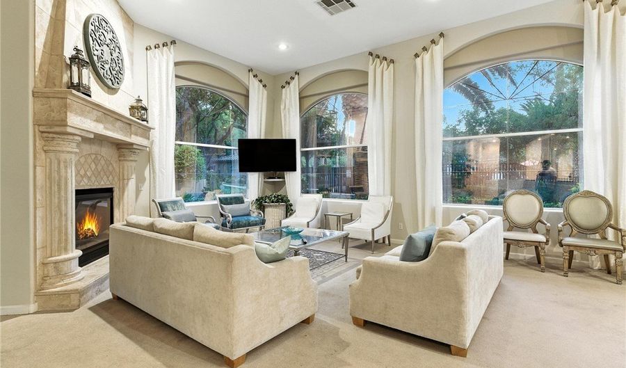 1713 Sky Of Red Dr 201, Las Vegas, NV 89128 - 2 Beds, 2 Bath