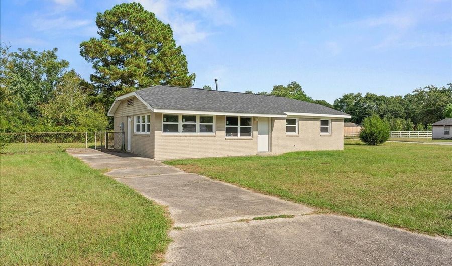 3332 Young Forest Dr, Augusta, GA 30906 - 3 Beds, 2 Bath