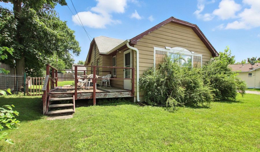 42517 N Poplar St, Antioch, IL 60002 - 2 Beds, 1 Bath