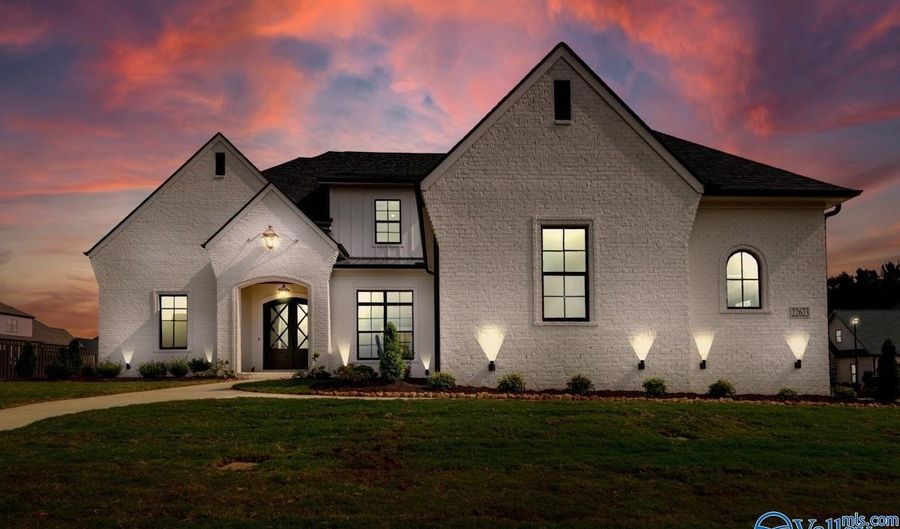 22623 Mary Grace Dr, Athens, AL 35613 - 4 Beds, 5 Bath