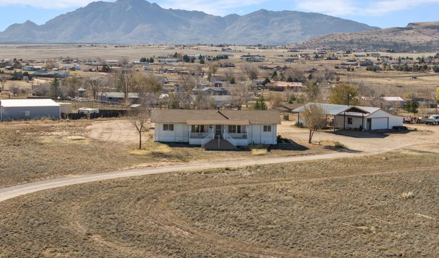 200 S Mountain View Rd, Chino Valley, AZ 86323 - 3 Beds, 2 Bath