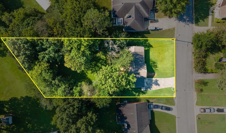 113 PALM Dr, Alabaster, AL 35007 - 3 Beds, 2 Bath