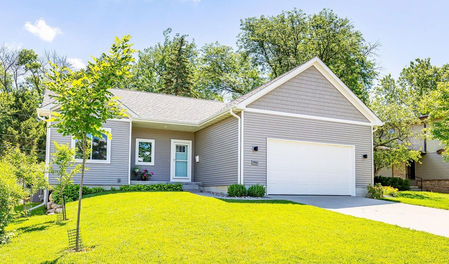 1906 Duff Ave, Ames, IA 50010 - 3 Beds, 2 Bath