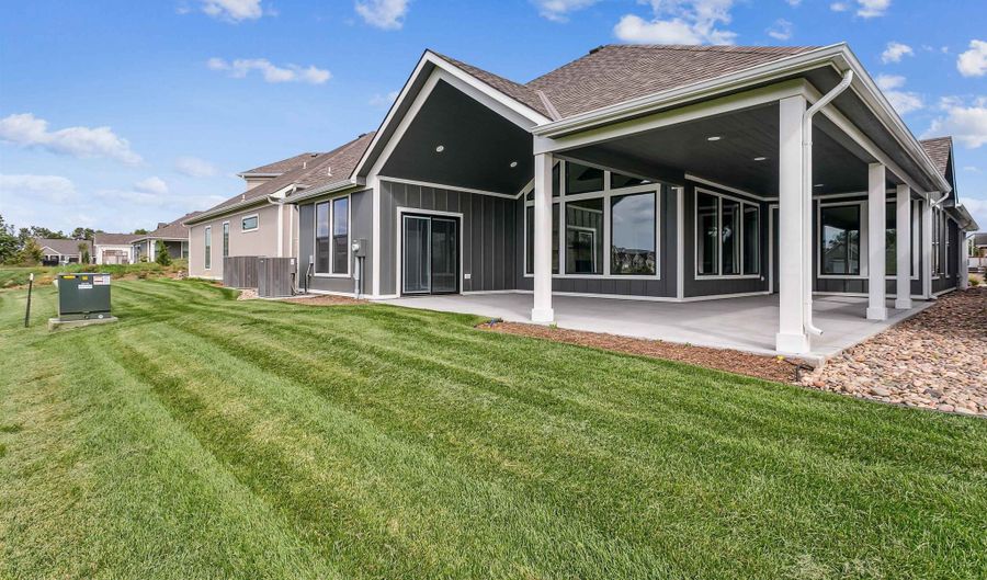 201 S Heritage, Andover, KS 67002 - 2 Beds, 2 Bath