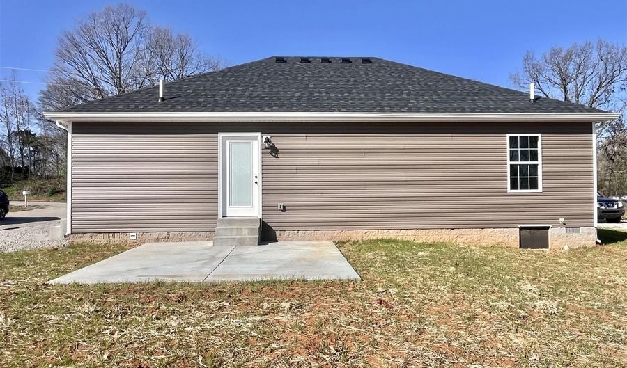 259 Peterson Ave, Auburn, KY 42206 - 3 Beds, 2 Bath