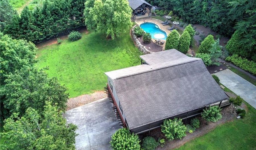 122 Shake Rag Cir NW, Adairsville, GA 30103 - 3 Beds, 2 Bath
