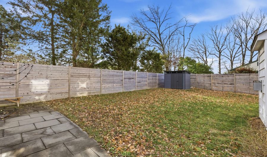 5402 S 12TH St S, Arlington, VA 22204 - 5 Beds, 2 Bath