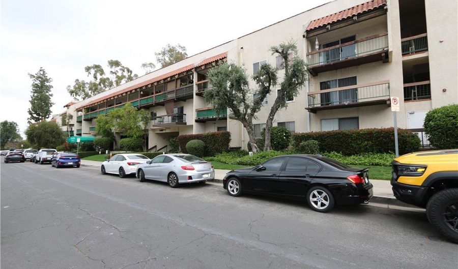 5460 White Oak Ave C101, Encino, CA 91316 - 2 Beds, 2 Bath