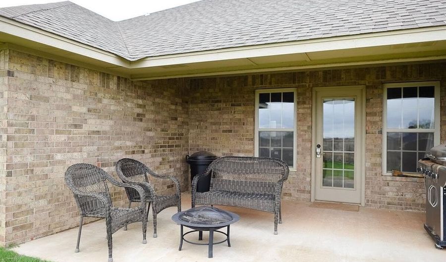 1828 Caribou Cir, Altus, OK 73521 - 4 Beds, 3 Bath