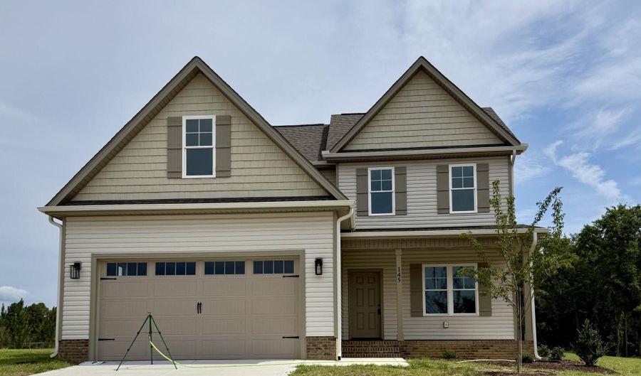 145 Spring Meadows Dr, Aberdeen, NC 28315 - 3 Beds, 3 Bath