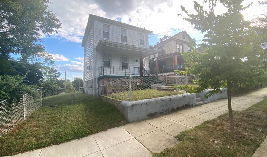 4839 JAY St NE, Washington, DC 20019 - 3 Beds, 2 Bath