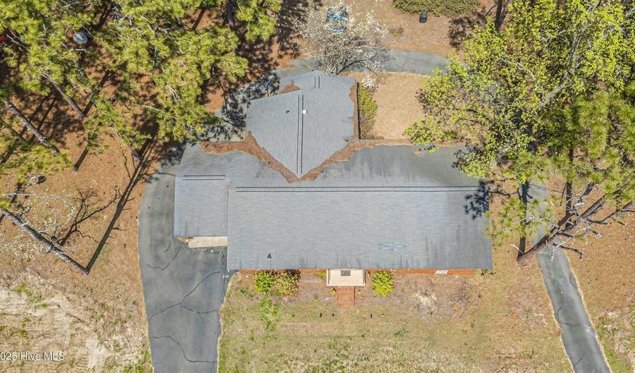 10395 Nc 211, Aberdeen, NC 28315 - 4 Beds, 2 Bath
