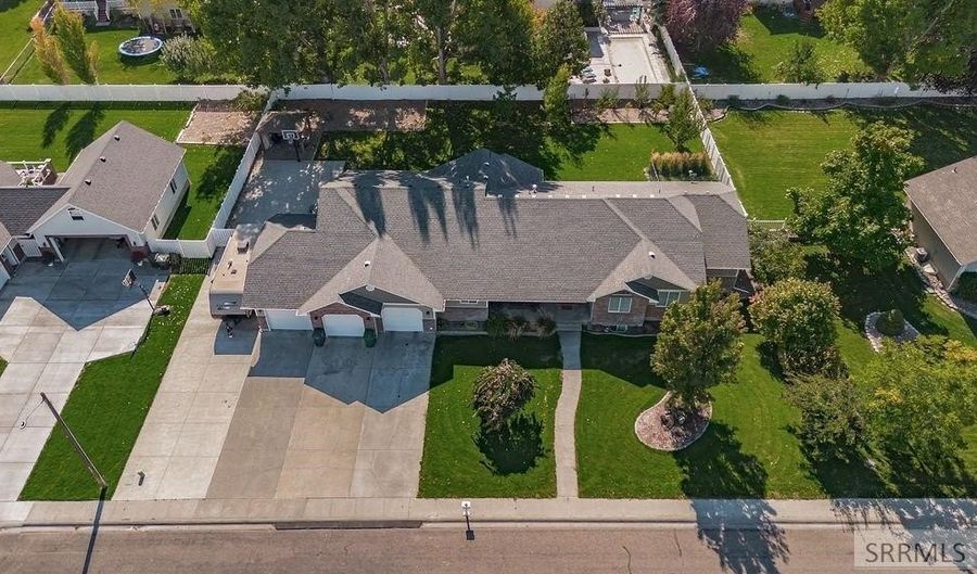 1162 Ruth Ann Dr, Blackfoot, ID 83221 - 7 Beds, 4 Bath