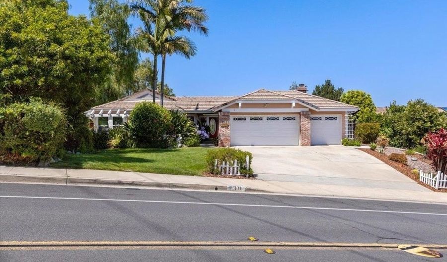 878 Rivertree Dr, Oceanside, CA 92058 - 5 Beds, 3 Bath